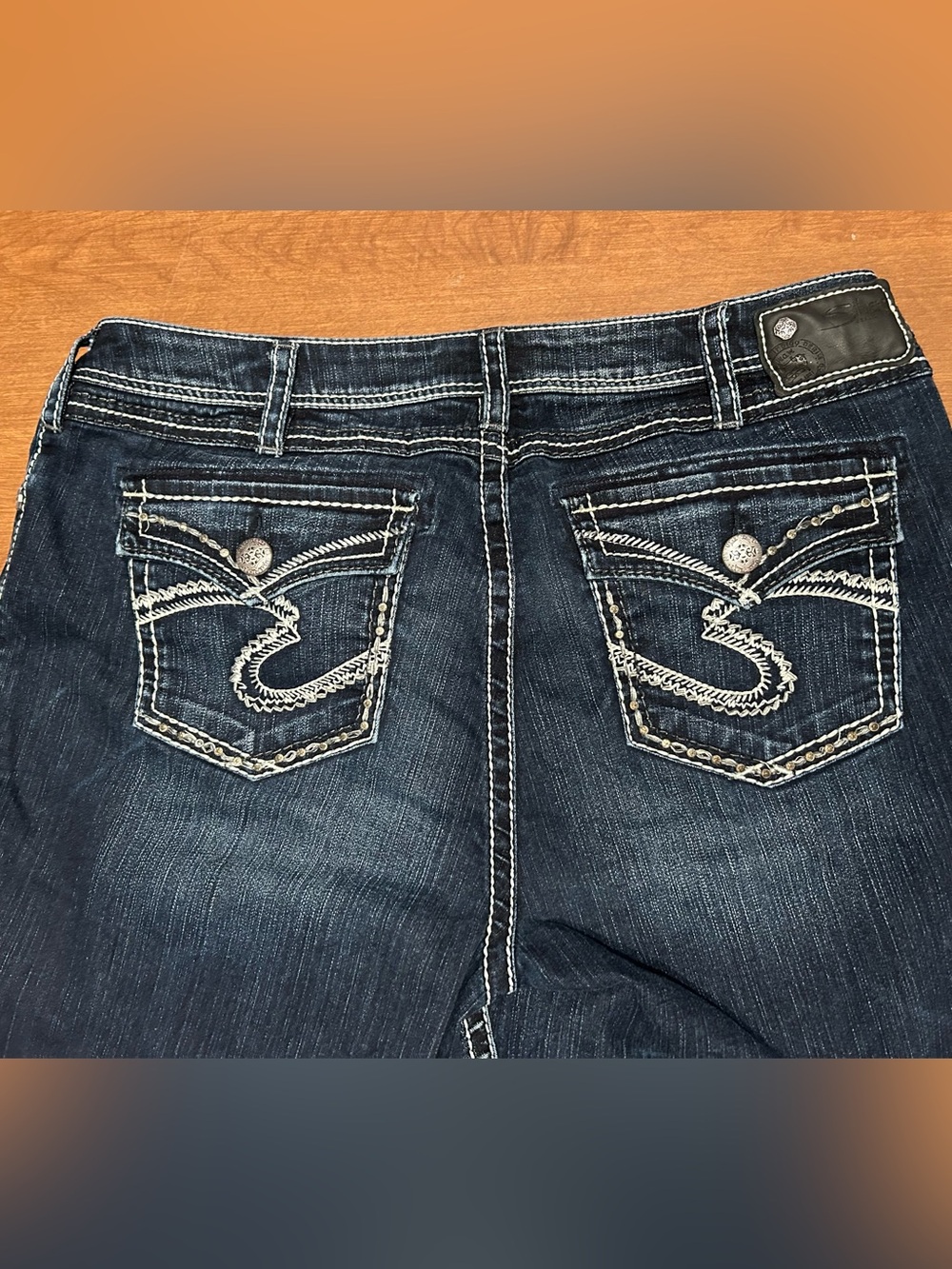 Silver Jeans Co Natsuki Flap Curvy Embroidered Jeans